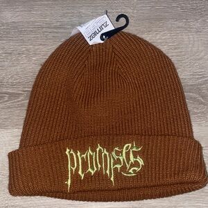 Zumiez beanie 💚🤎